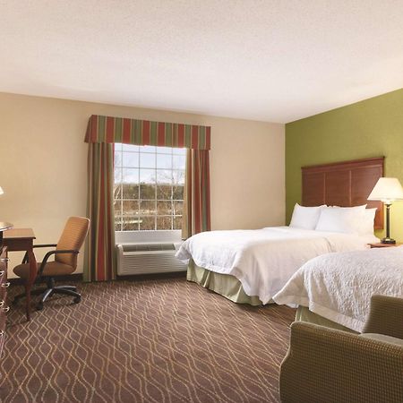 Hampton Inn & Suites Greenfield Esterno foto
