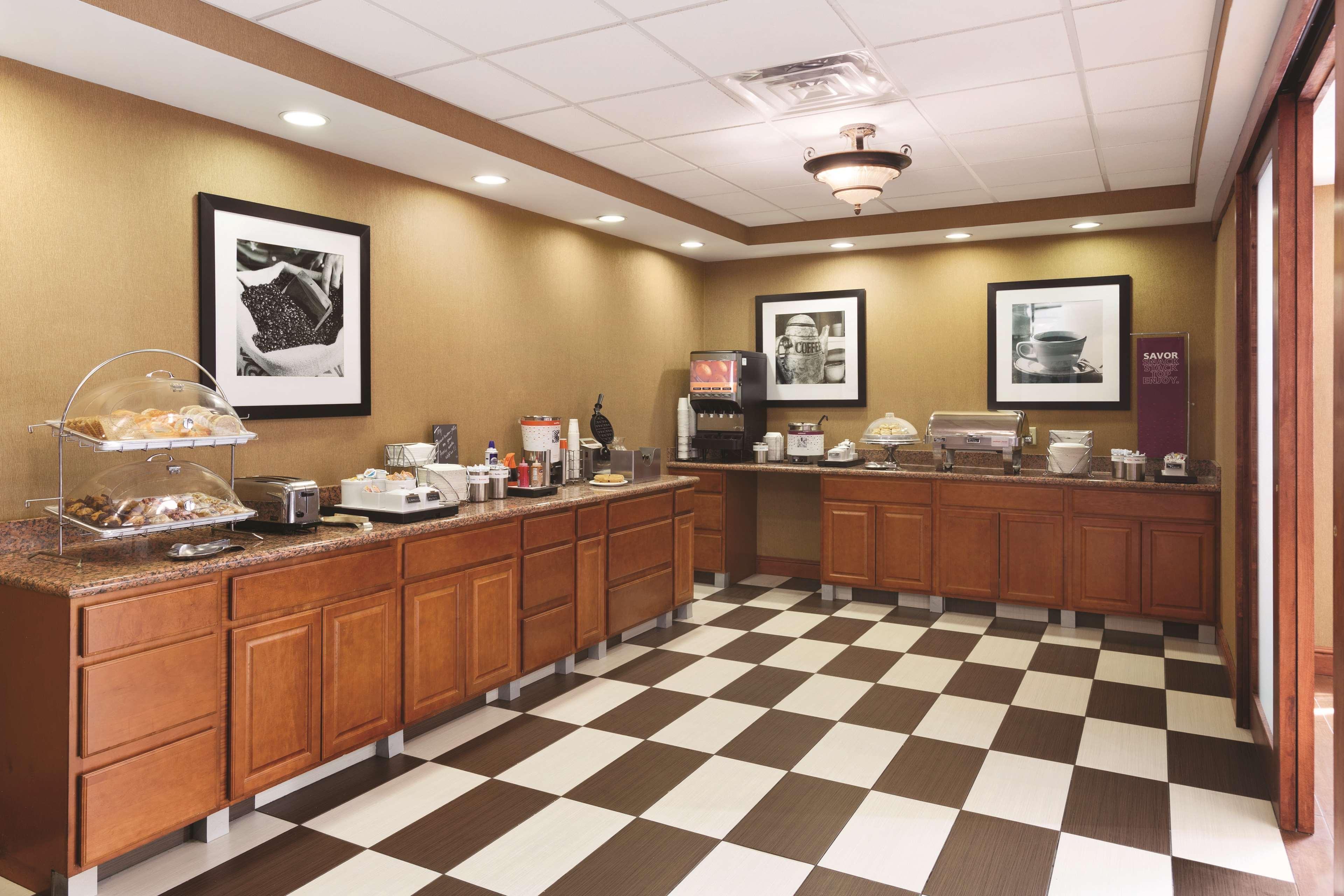 Hampton Inn & Suites Greenfield Esterno foto