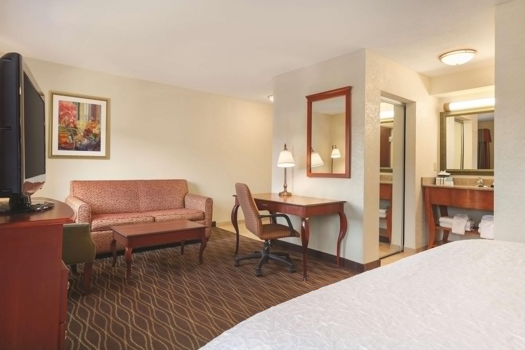 Hampton Inn & Suites Greenfield Esterno foto