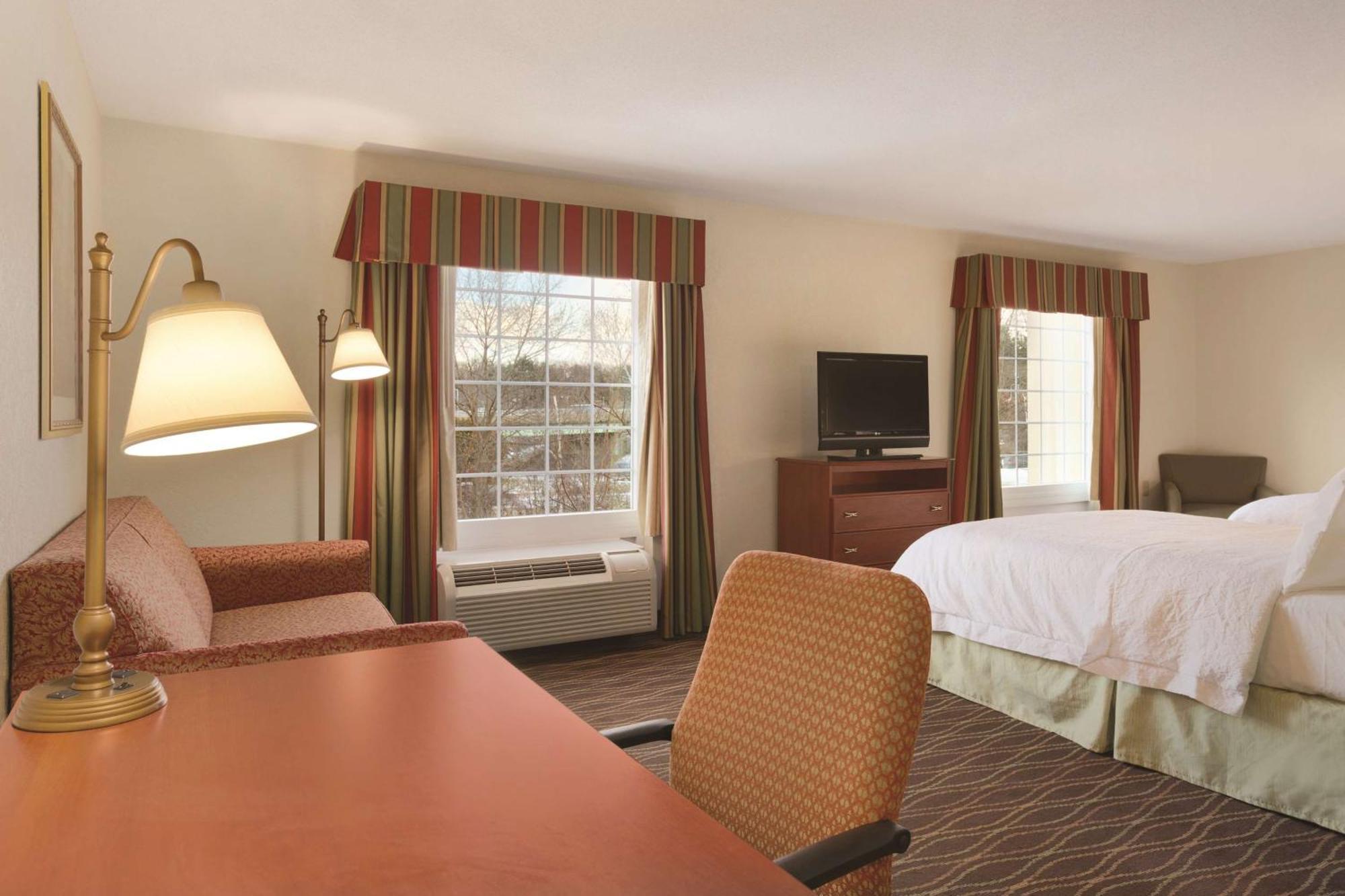 Hampton Inn & Suites Greenfield Esterno foto