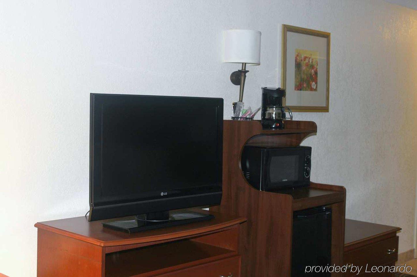 Hampton Inn & Suites Greenfield Esterno foto