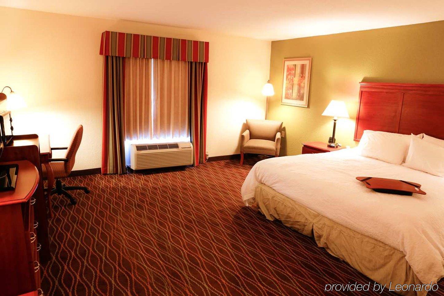 Hampton Inn & Suites Greenfield Esterno foto