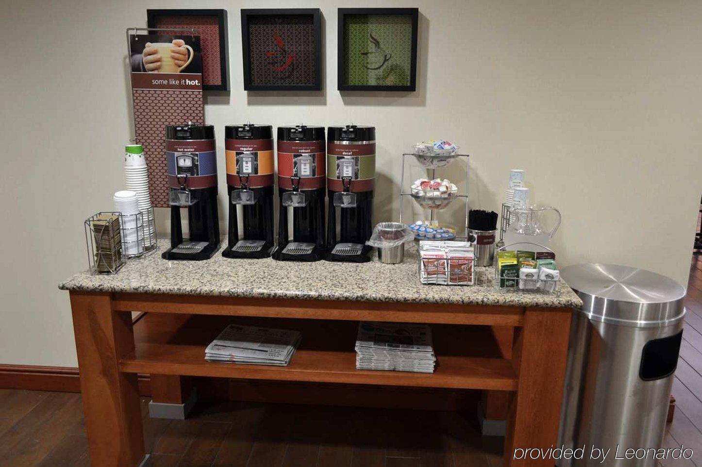 Hampton Inn & Suites Greenfield Esterno foto